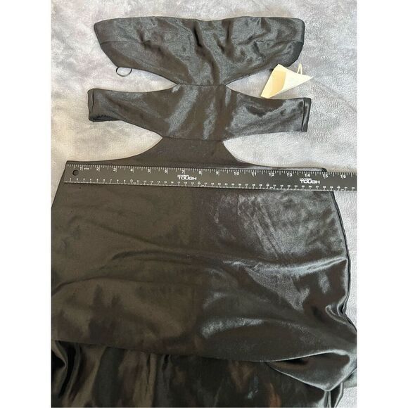 Revolve SER.O.YA Dress Womens Size XXS Black Maxi Cutout Strapless Long Slit - Picture 4 of 11